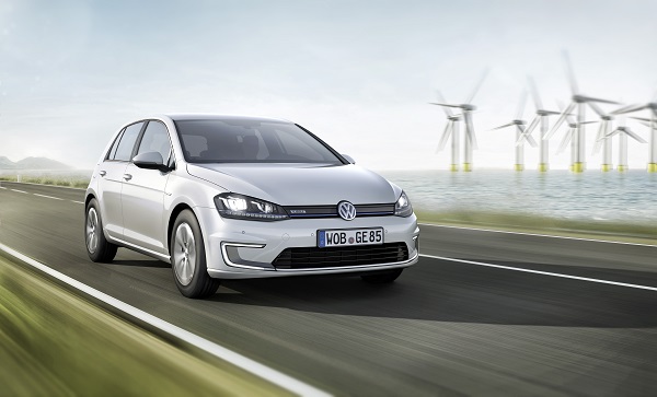 Volkswagen e-Golf Unveiled, Charges 80 Percent in 30 Minutes