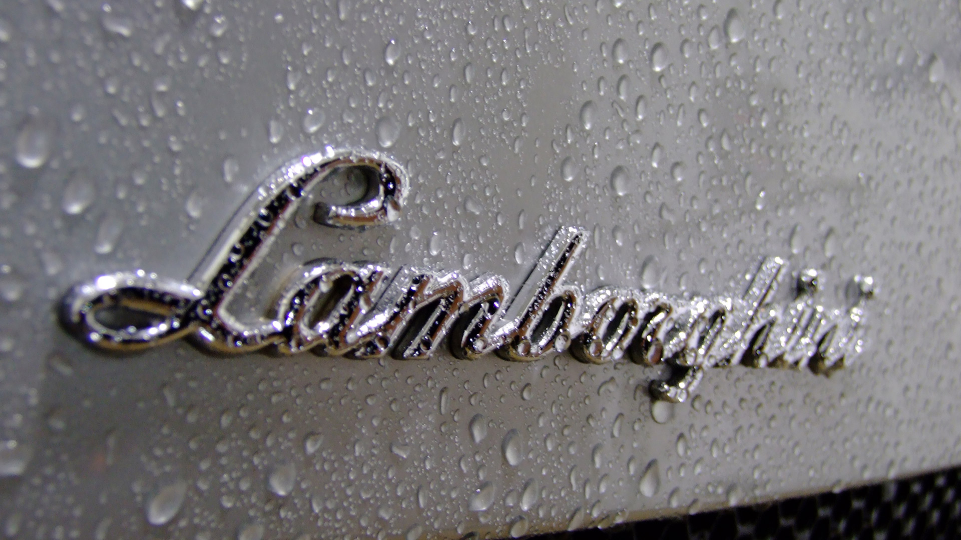 Lamborghini opens new dealership in Delhi