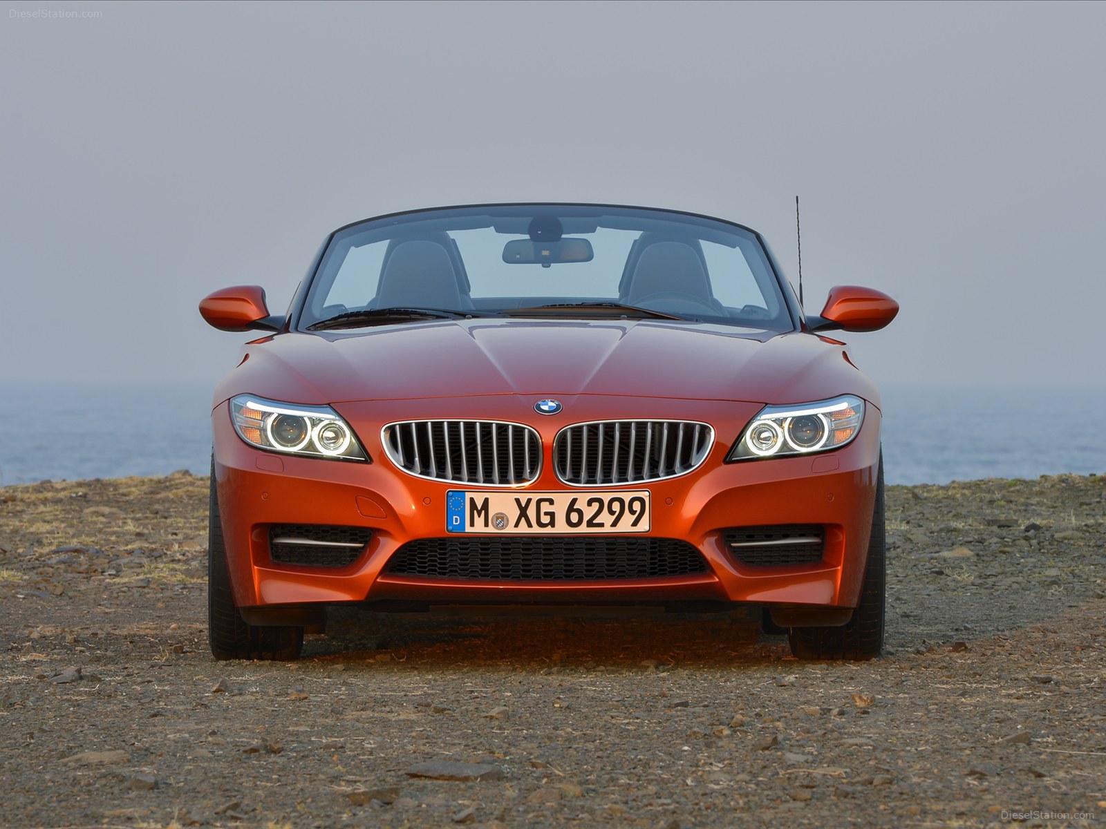 BMW Launches 2014 Z4 Roadster in India at Rs 68.9 lakh