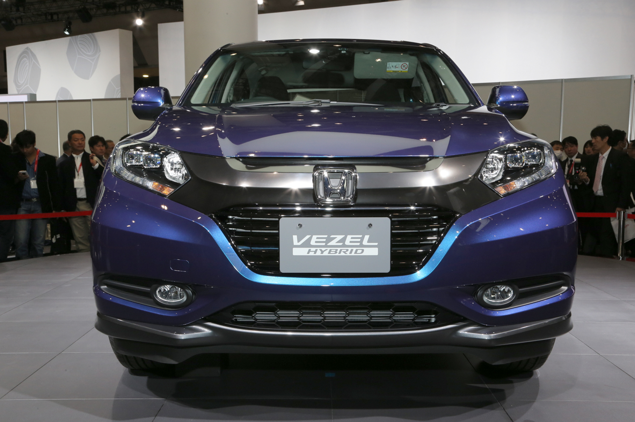 Honda Unveiled Urban SUV (The Vezel), coming to India by 2015