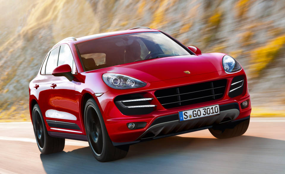 New Porsche Macan SUV revealed at LA Motor Show