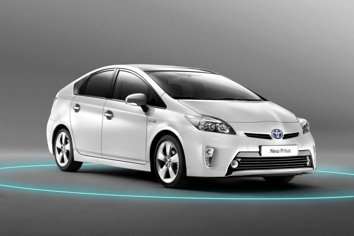 2012-Toyota-Prius-hybrid-1