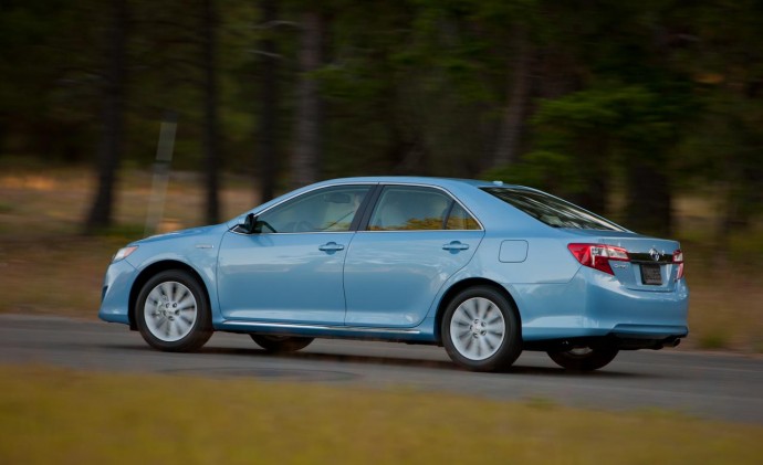 2014-toyota-camry-hybrid-photo-537122-s-1280x782