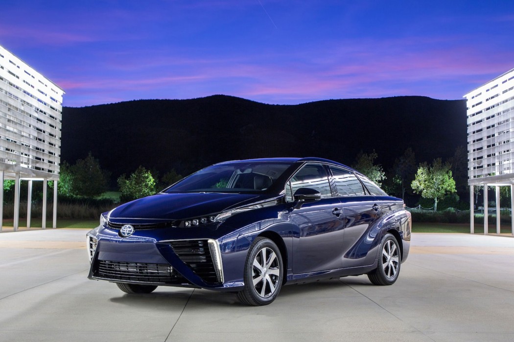 2016 Toyota Mirai (3)