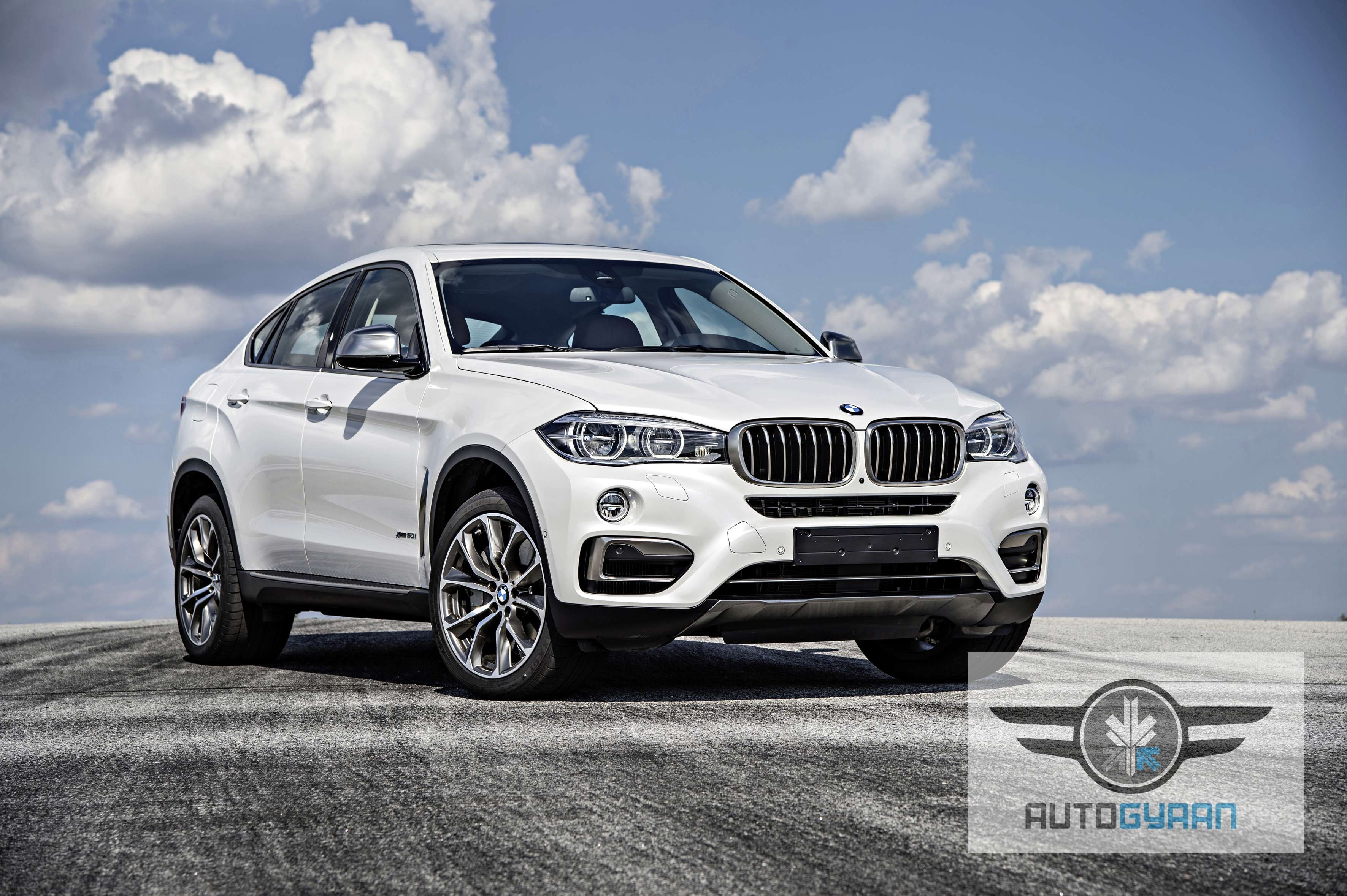 Bmw x6 стоит