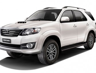Check Out the Spruced Up 2015 Toyota Innova and Fortuner 4×4 Automatic