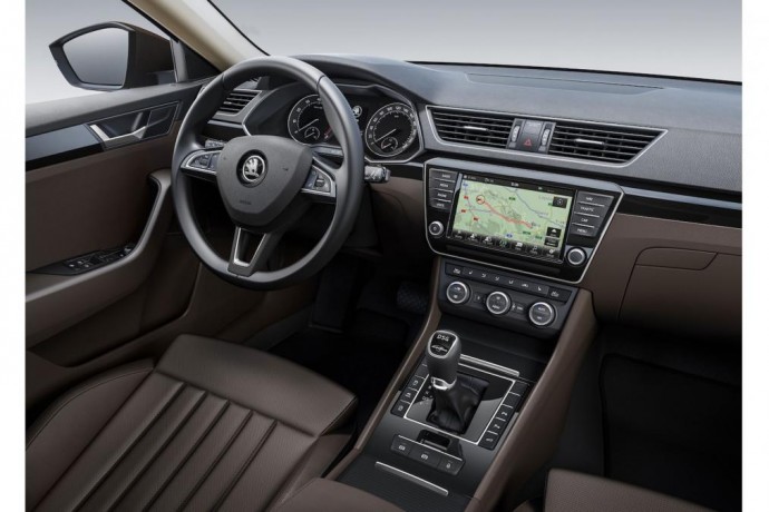 2016-skoda-superb-dashboard-official