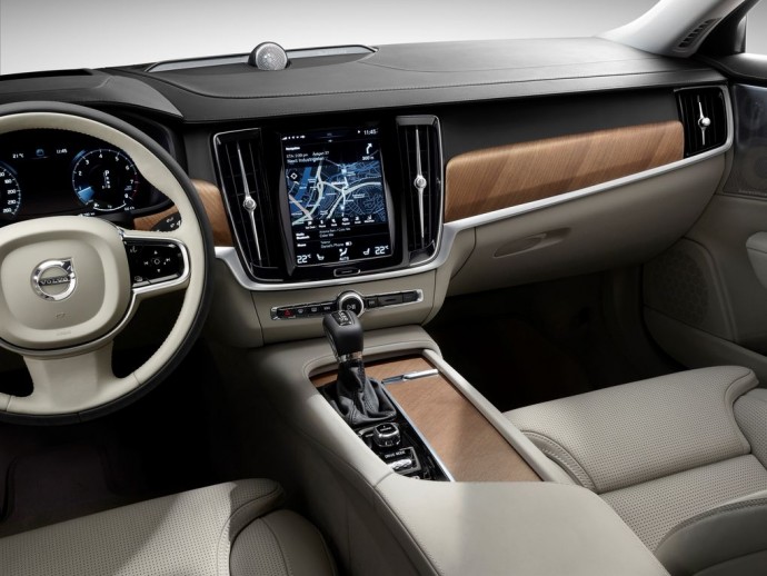 170073_Interior_cockpit_Volvo_S90.0