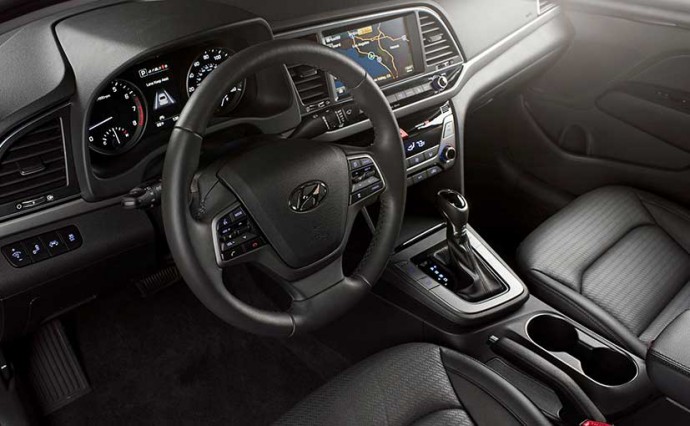 2017-hyundai-elantra-interiors-827_827x510_41448016062