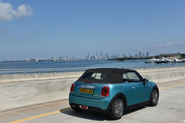 P90201566_lowRes_mini-cooper-converti