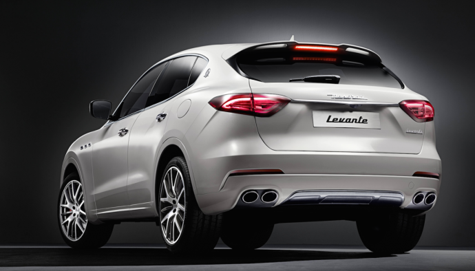 Maserati-Levante-rear1