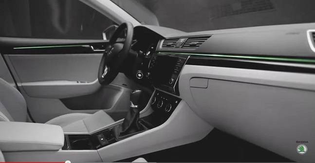 skoda-superb-interior_021516043258