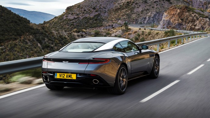 Aston Martin DB11 03