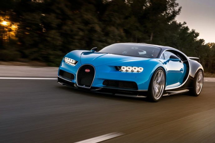 Bugatti Chiron 01