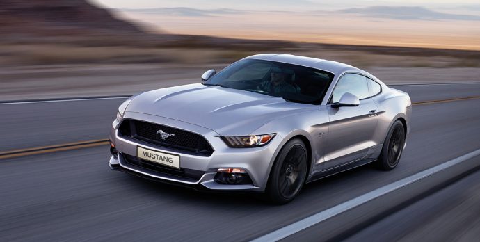 ford Mustang silver